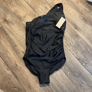 Icon ruched one -piece